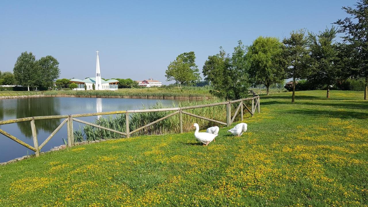 Farnie Lido Altanea Lägenhet Caorle Exteriör bild